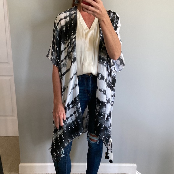 Tie Dye Print Boho Kimono - Picture 2 of 9